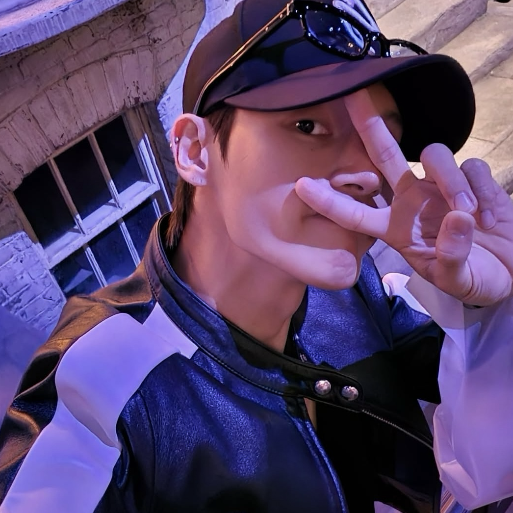 友榮 (ATEEZ)粉丝拍下的瞬间