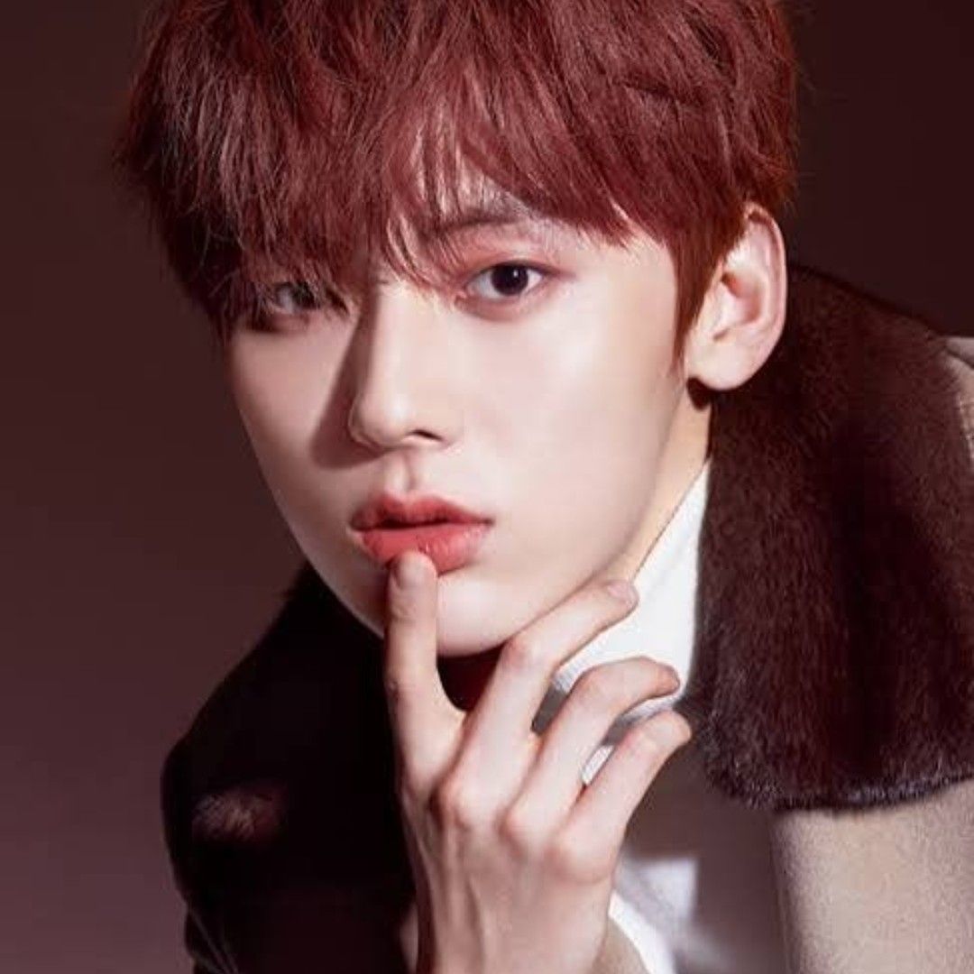 Behind-the-scenes cut of Hwang Minhyun