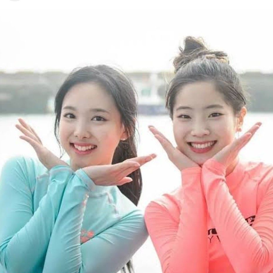 Latest photo of Nayeon (TWICE)