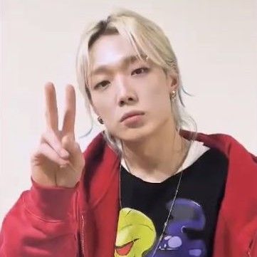 A moment captured by BOBBY (iKON)'s fan