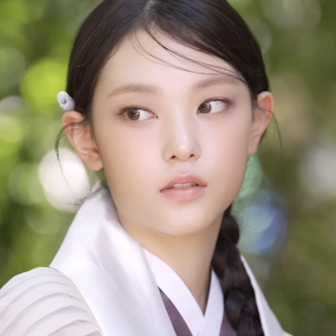 뉴진스의 비하인드 컷