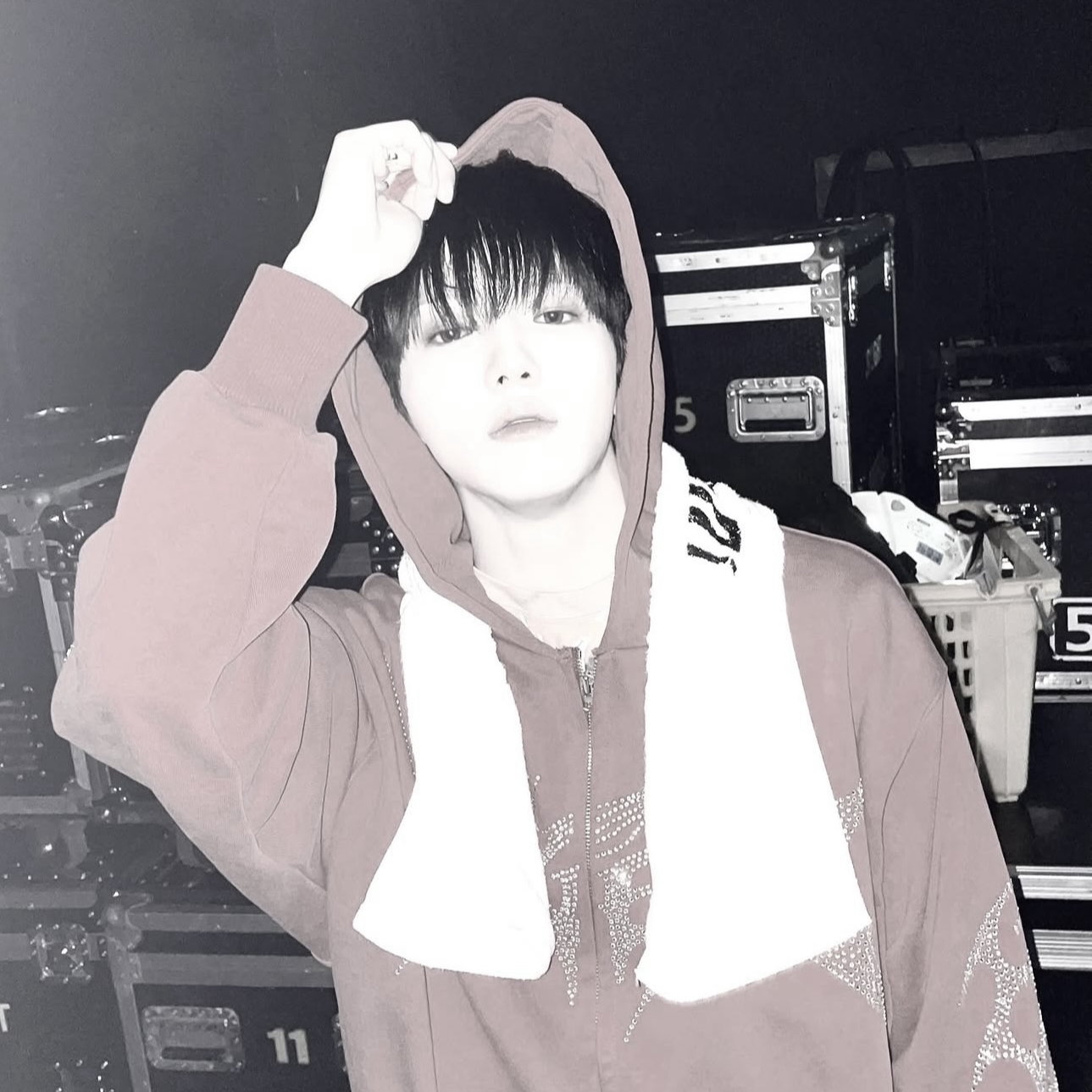 Behind-the-scenes cut of Minjae (Xikers)