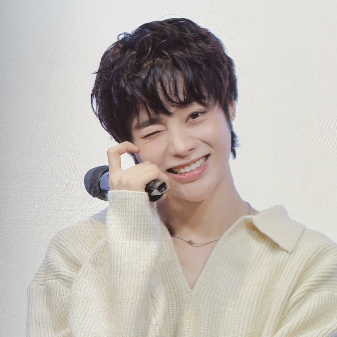 Momen yang diabadikan oleh penggemar Hanbin (TEMPEST)
