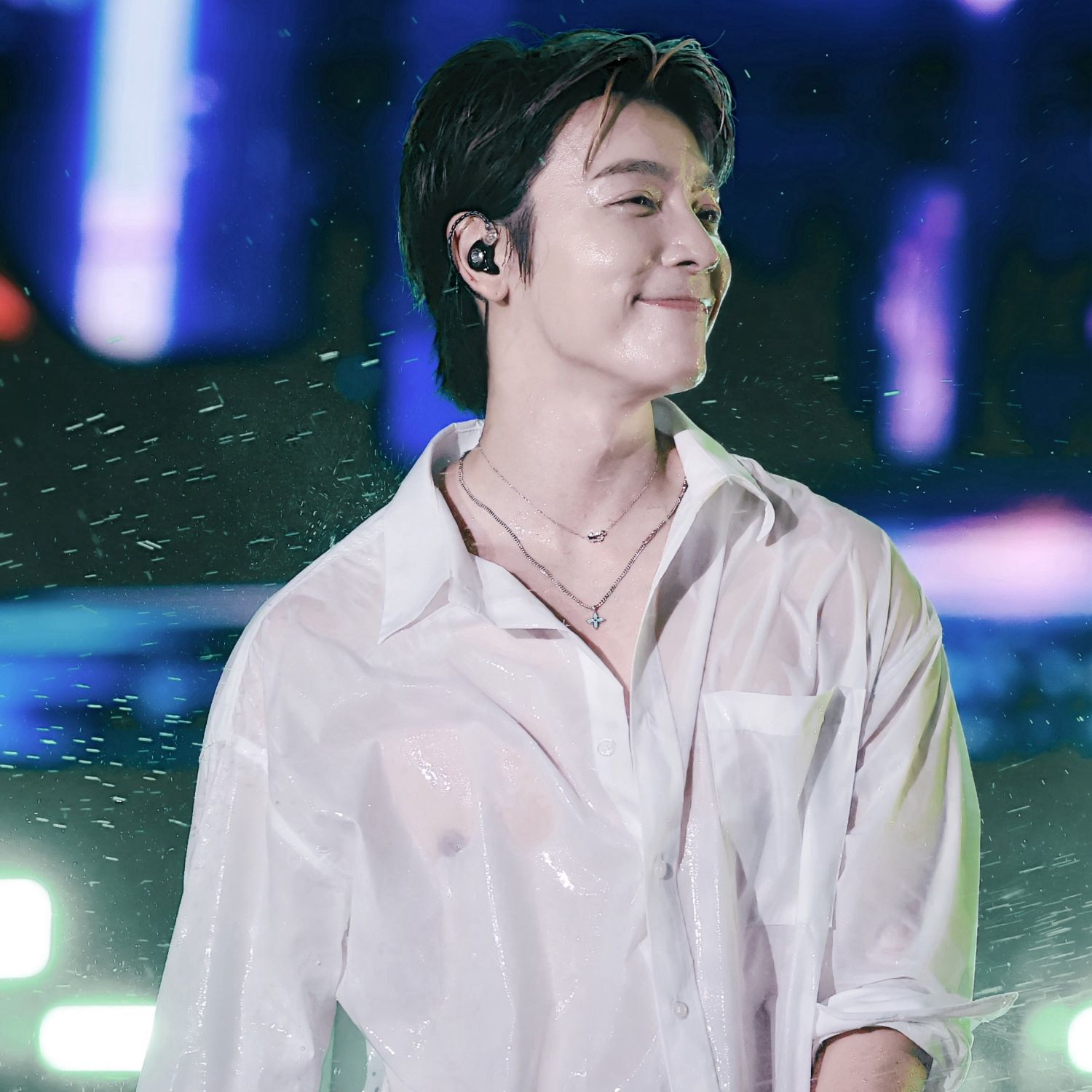 A moment captured by Donghae (Super Junior)'s fan