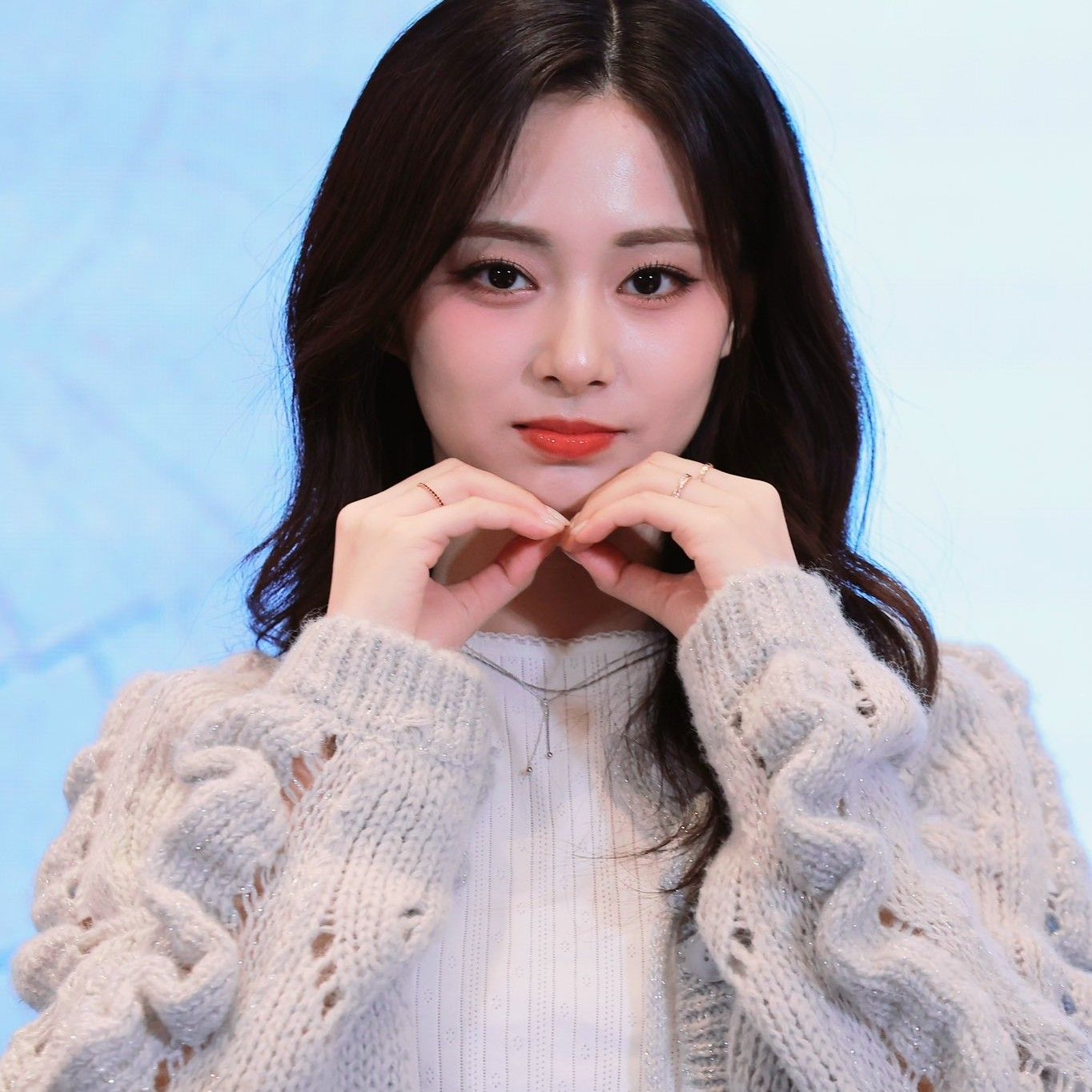 Behind-the-scenes cut of Tzuyu (TWICE)