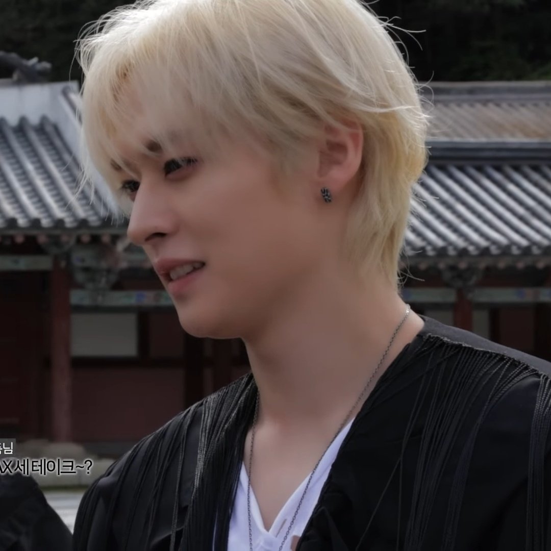 Recent activity shot of Lee Know (Stray Kids)