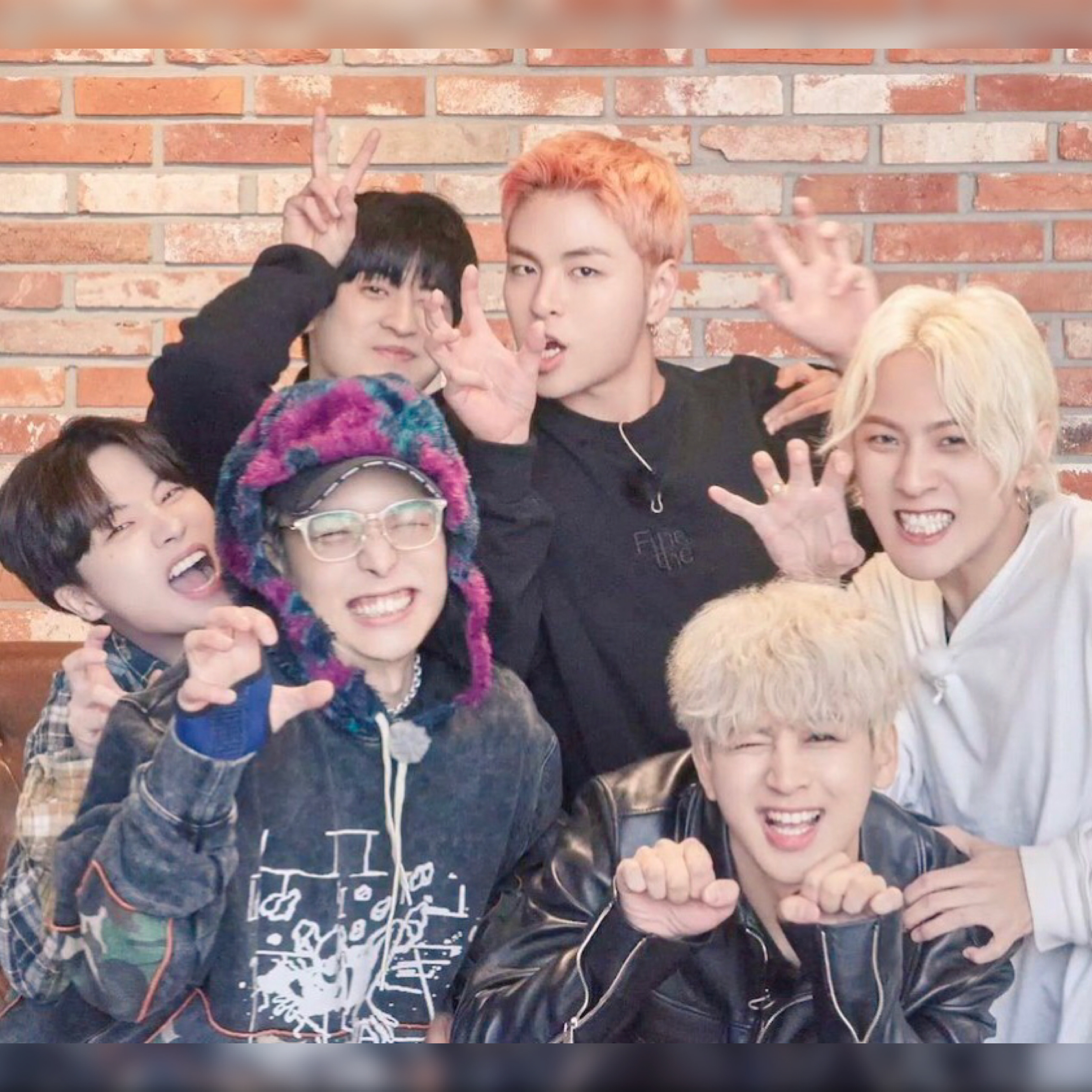 A moment captured by iKON's fan