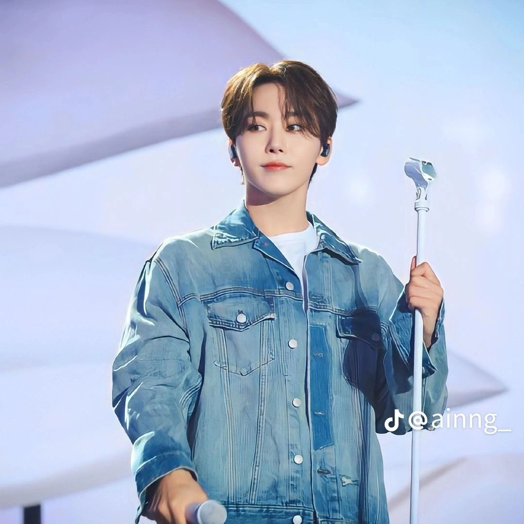Behind-the-scenes cut of Seungkwan (SEVENTEEN)