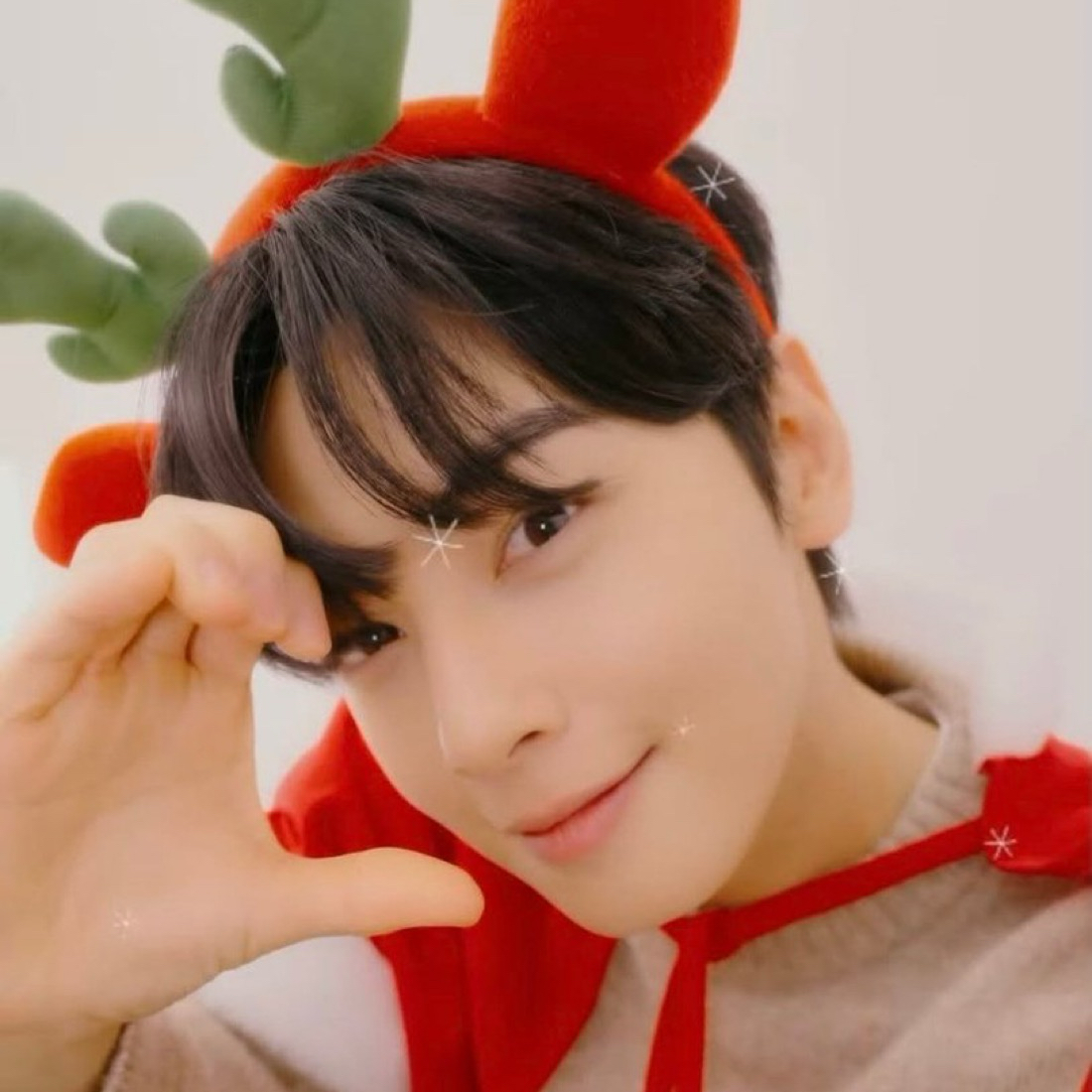 Latest photo of Eunwoo (ASTRO)