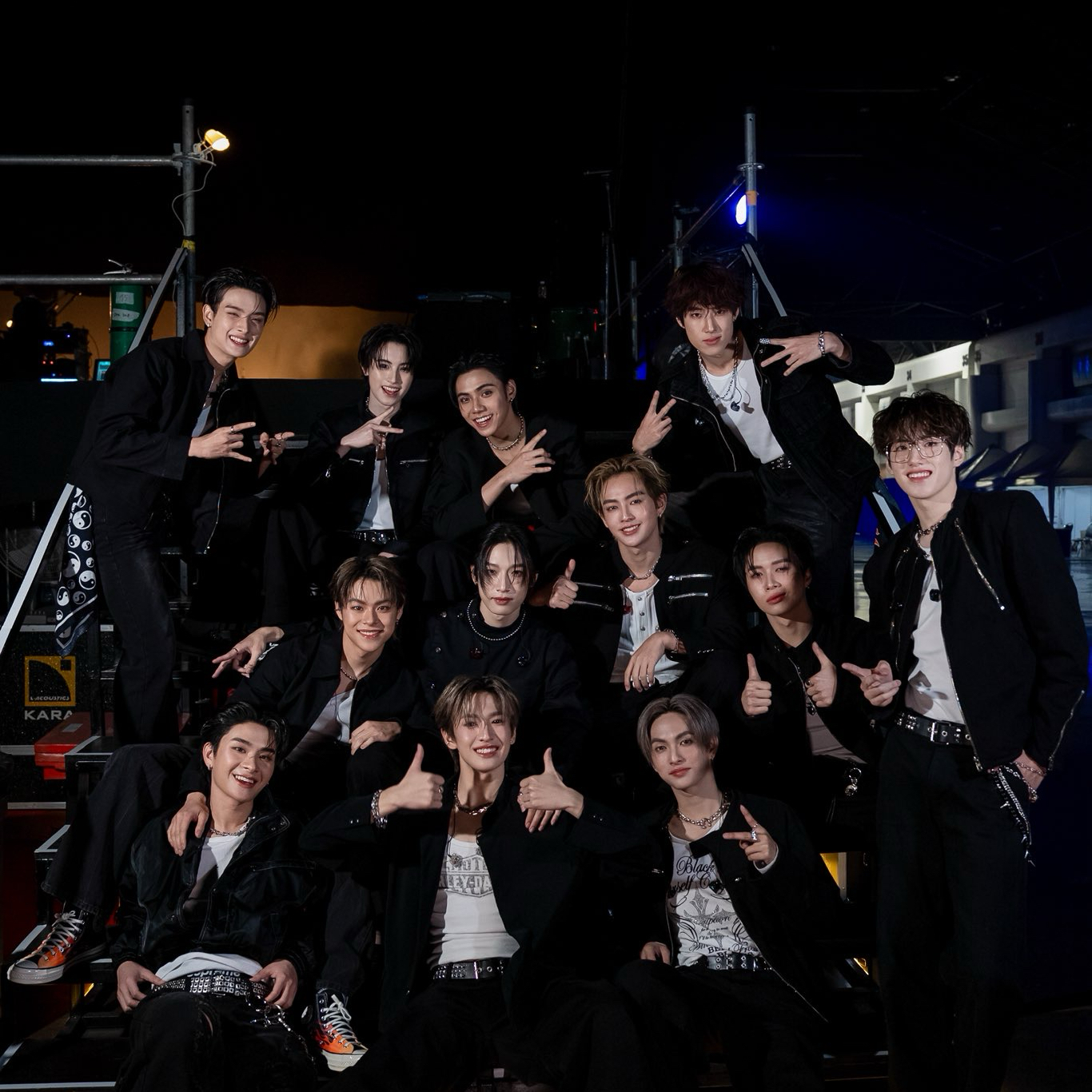 Behind-the-scenes cut of BUS