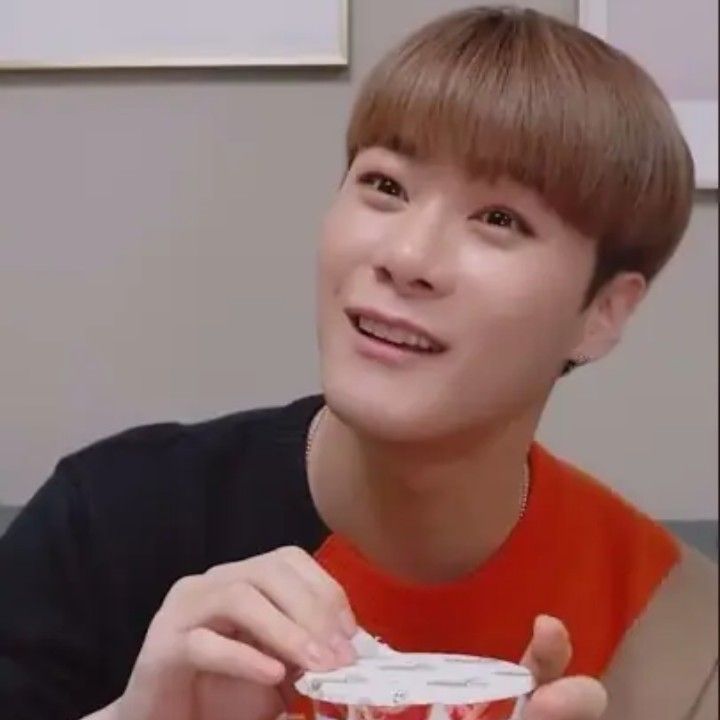 Recent activity shot of Moonbin (ASTRO)
