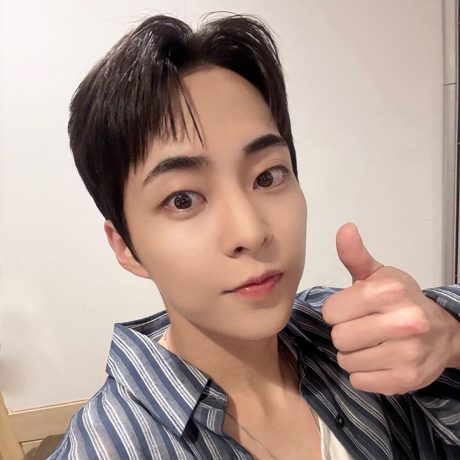 시우민 (EXO)의 비하인드 컷
