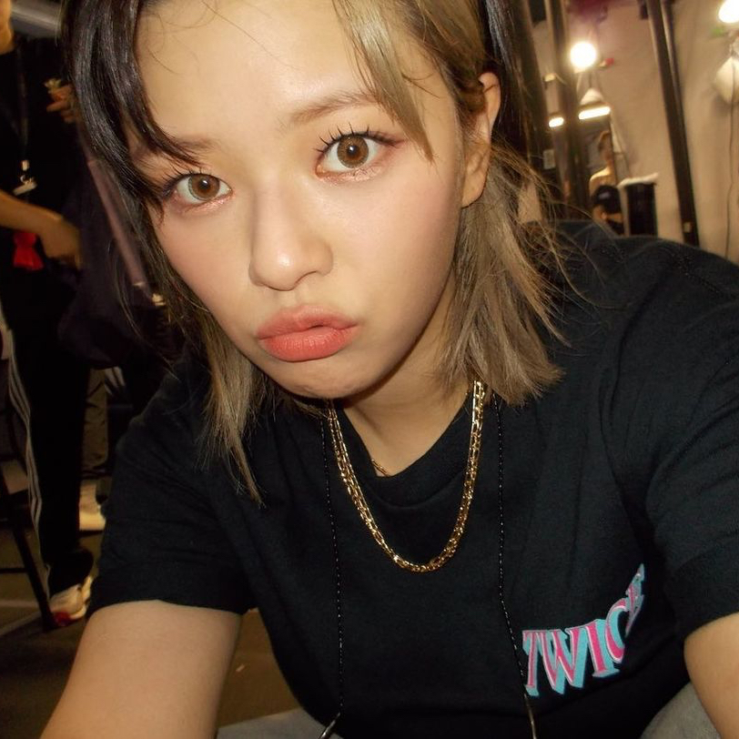 A moment captured by Jeongyeon (TWICE)'s fan