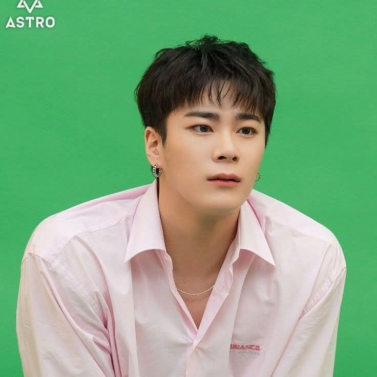 Recent activity shot of Moonbin (ASTRO)