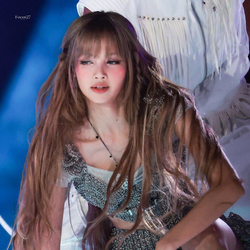 Lisa (BLACKPINK)的幕后花絮