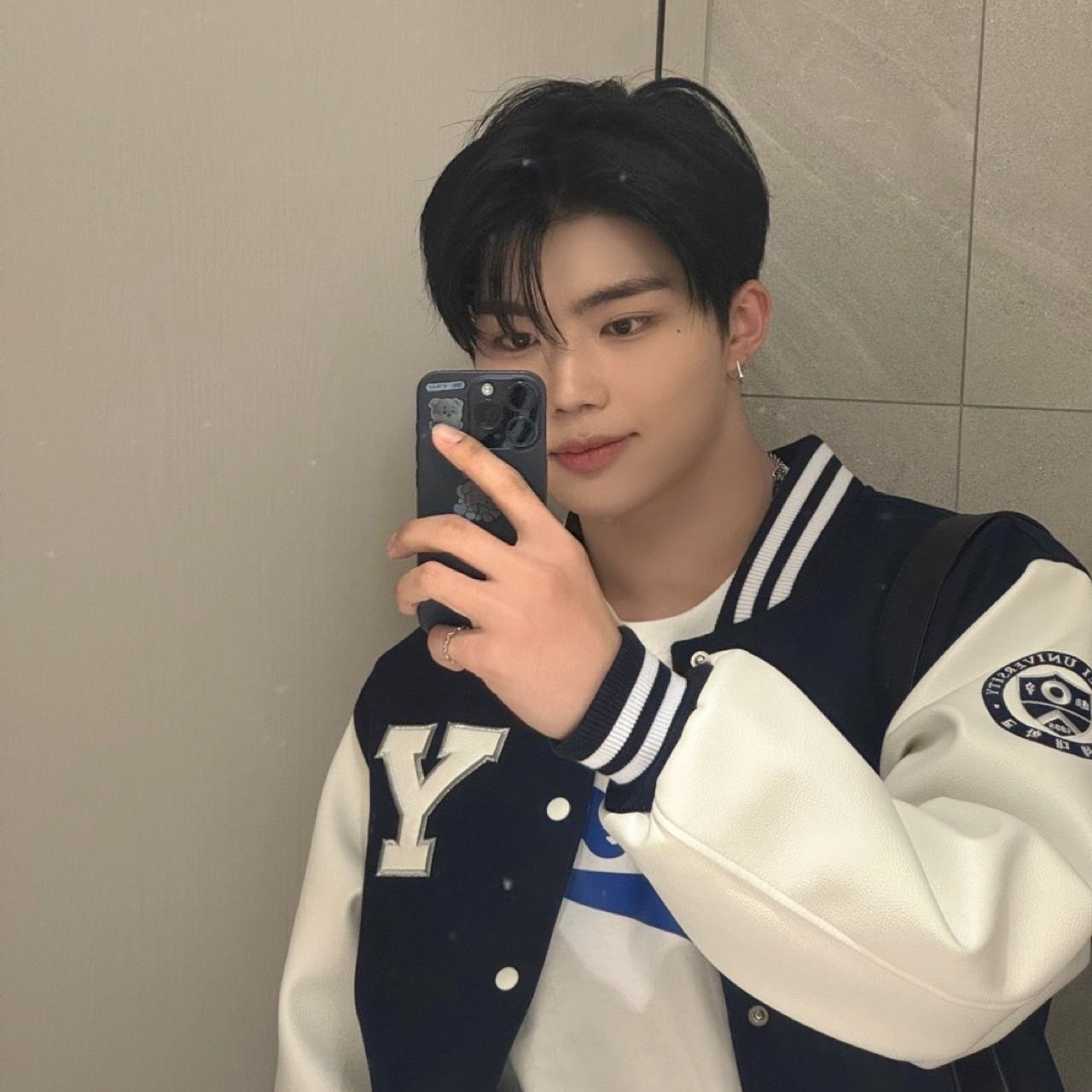 朴干旭 (ZEROBASEONE)的幕后花絮