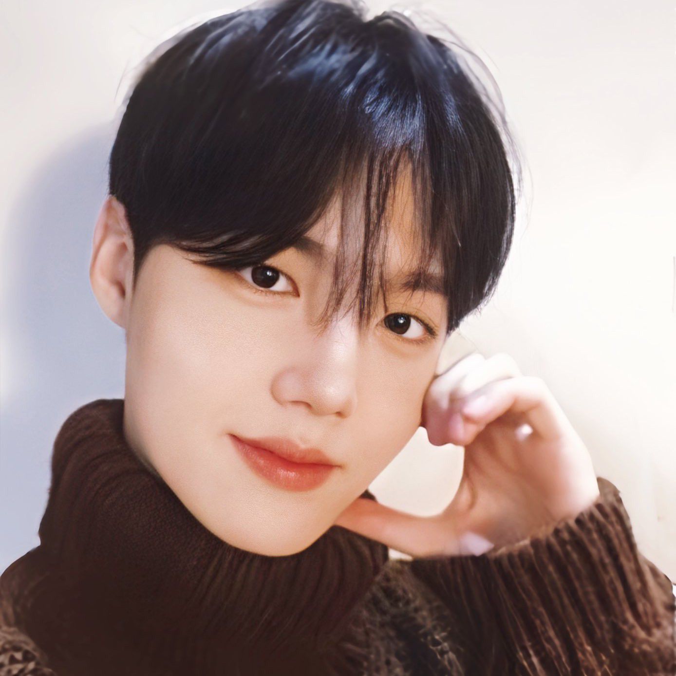 Latest photo of Doyoung (TREASURE)