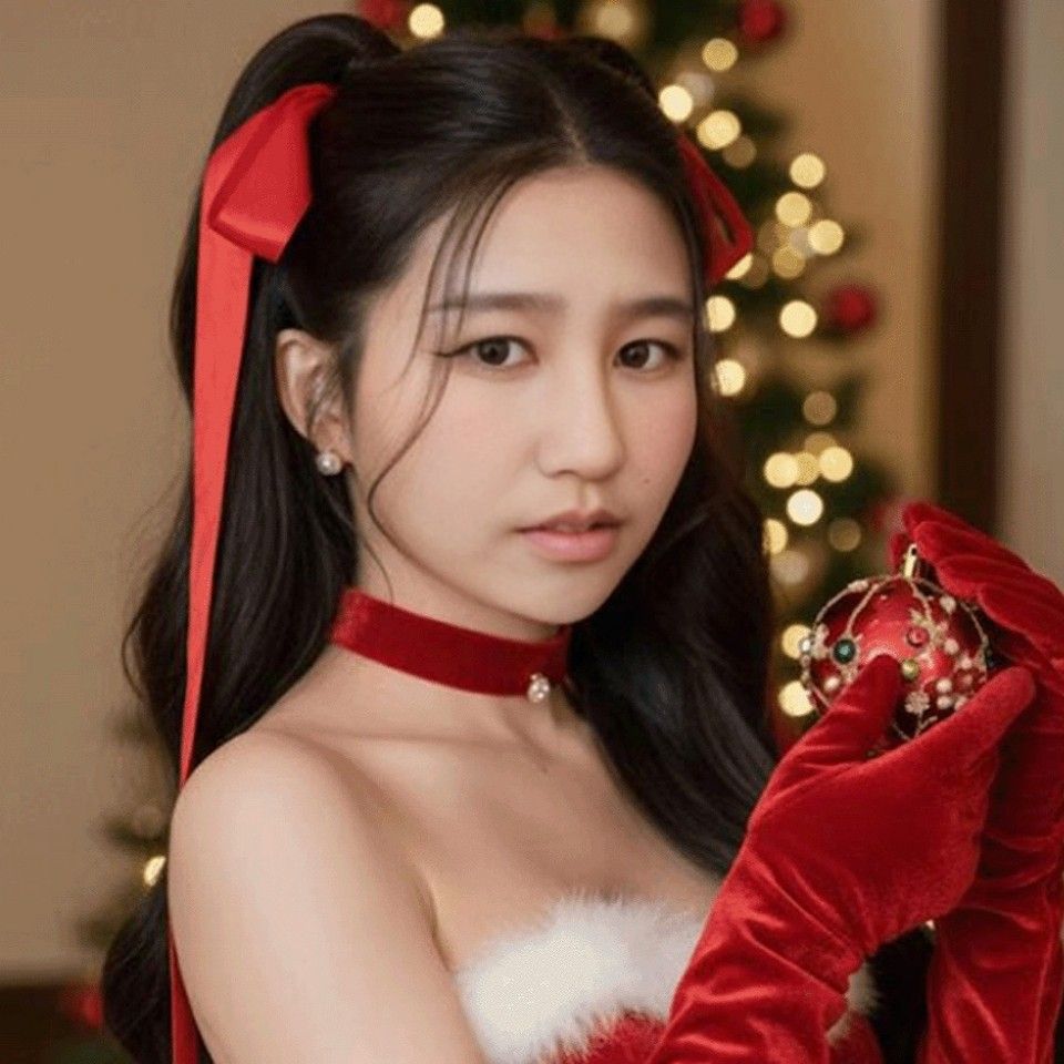 樸翰 (AHOF)的最新照片