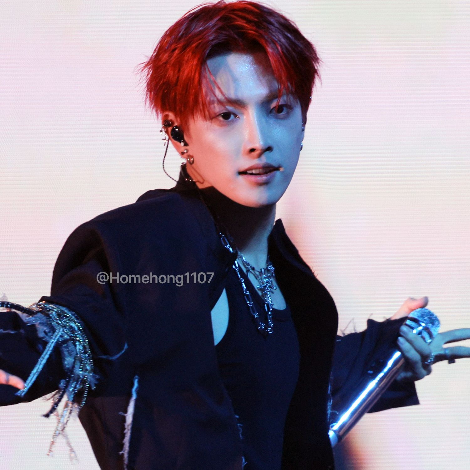 Behind-the-scenes cut of Hongjoong (ATEEZ)