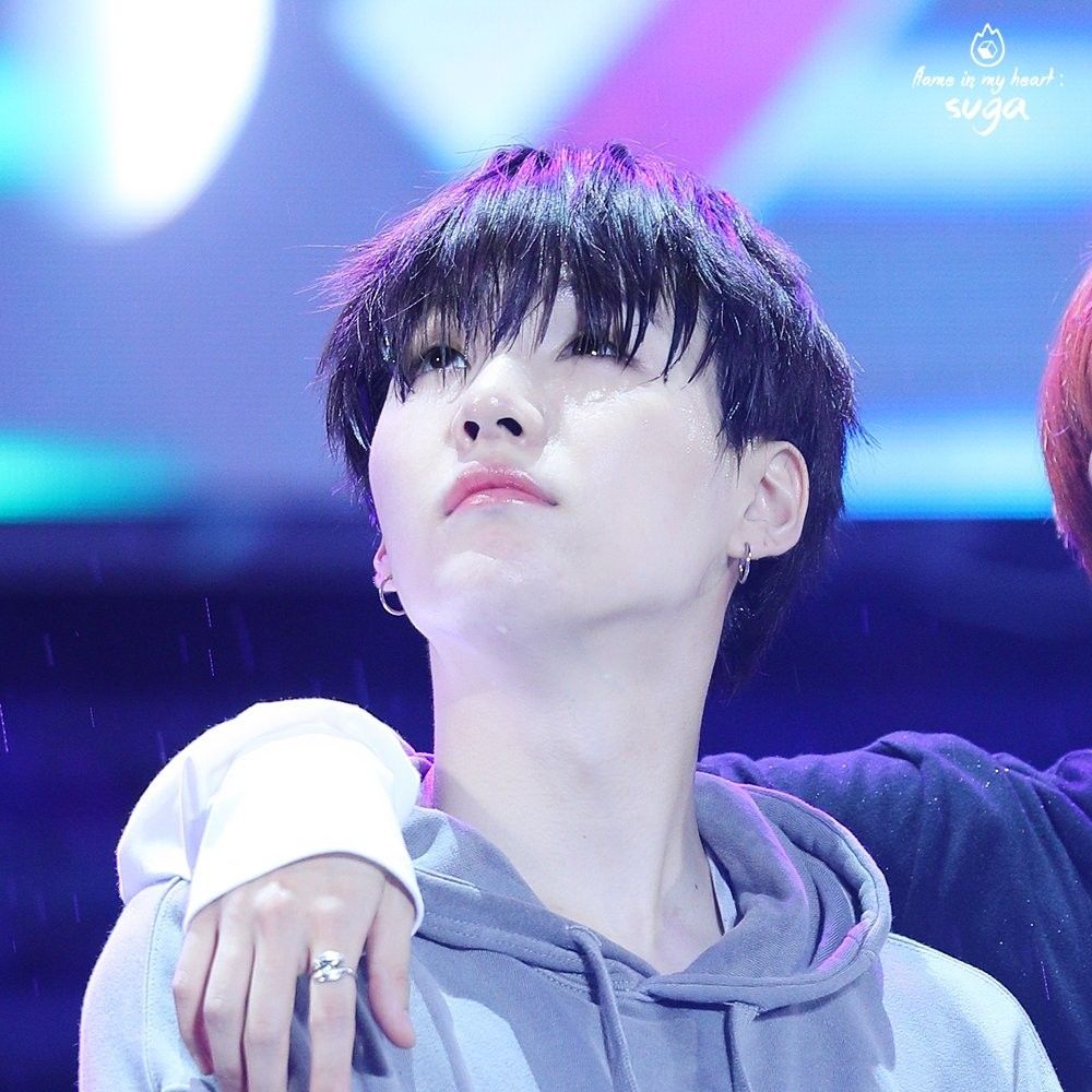 A moment captured by SUGA (BTS)'s fan