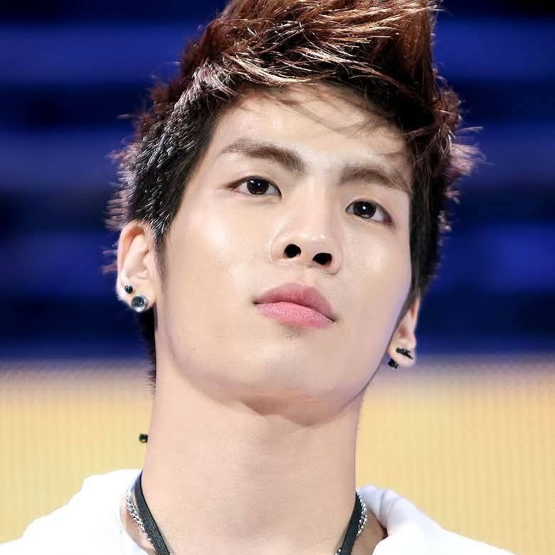 Recent activity shot of Jonghyun (SHINee)