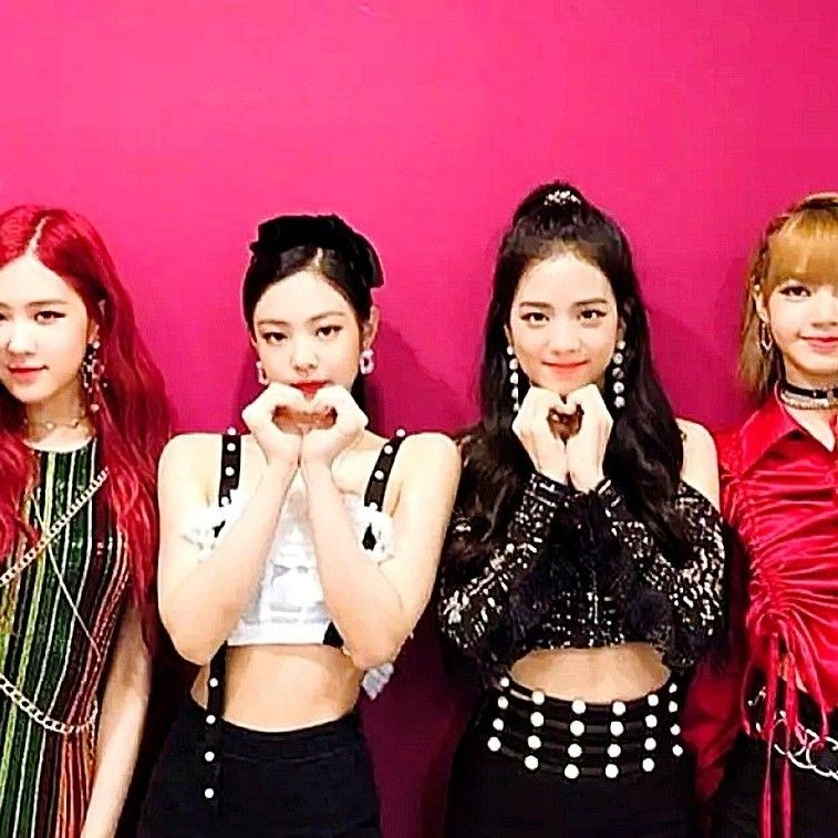 Jennie (BLACKPINK)粉丝拍下的瞬间