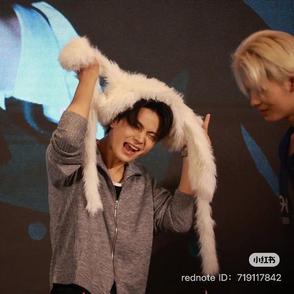 Behind-the-scenes cut of Jay (ENHYPEN)