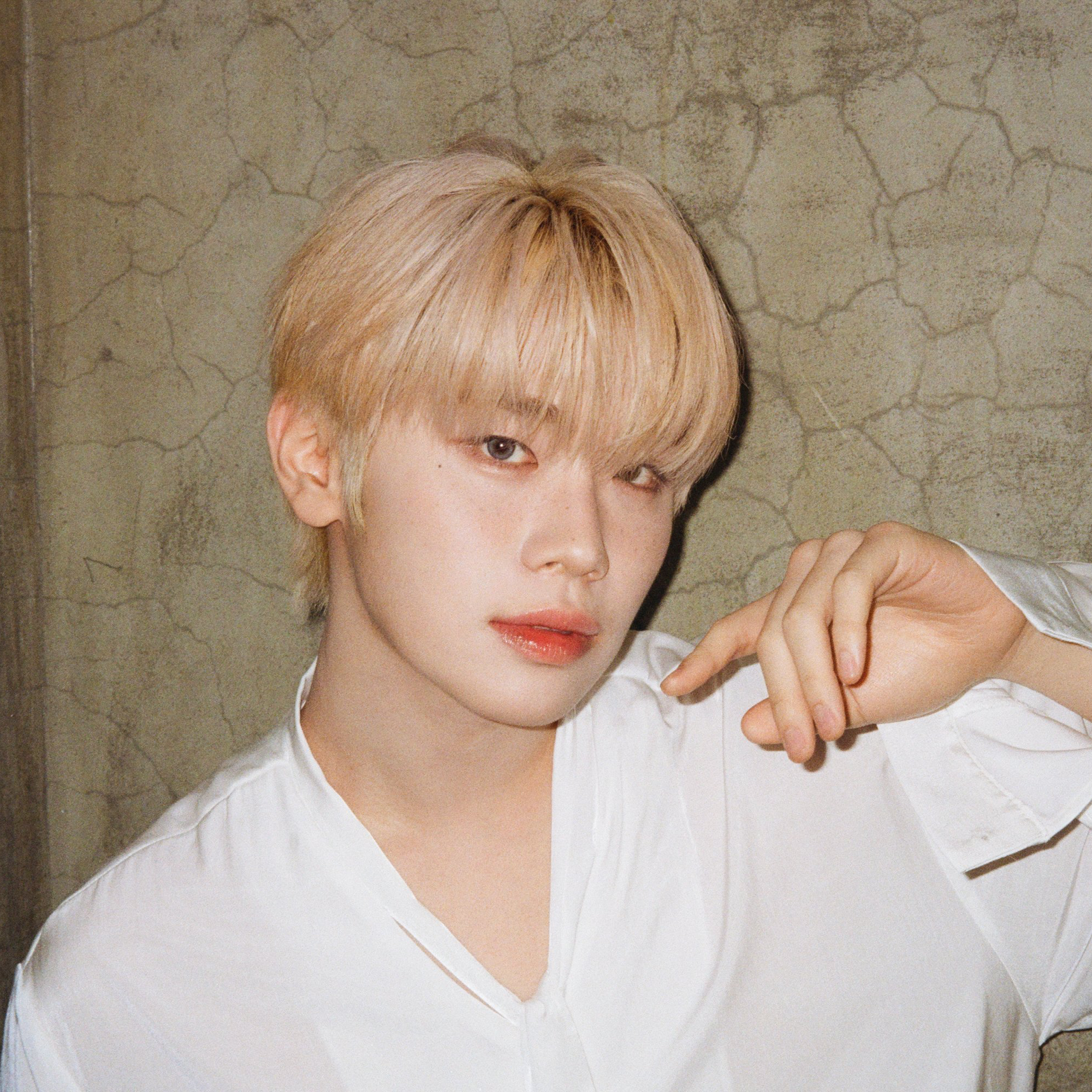 Latest photo of Kim Taerae (ZEROBASEONE)