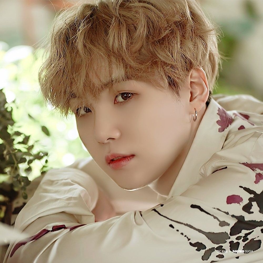 SUGA (防弹少年团)粉丝拍下的瞬间