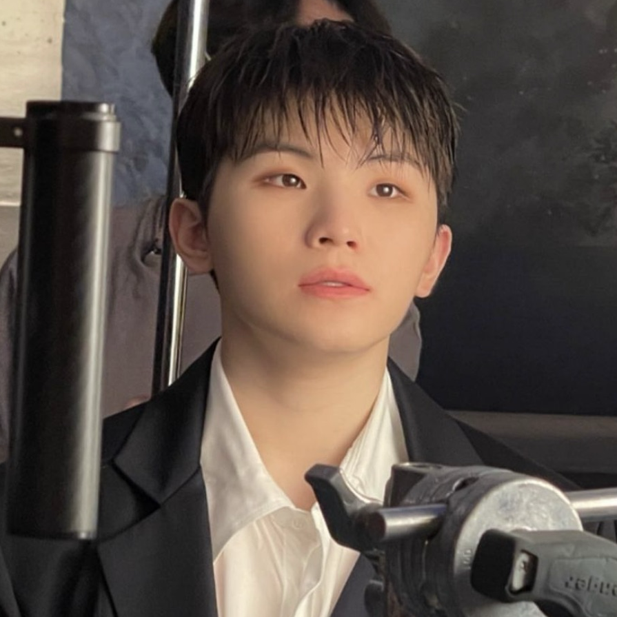 Latest photo of Woozi (SEVENTEEN)