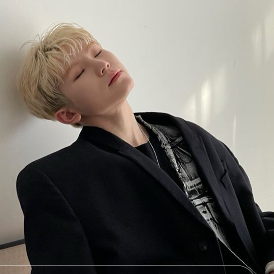 Behind-the-scenes cut of Woozi (SEVENTEEN)