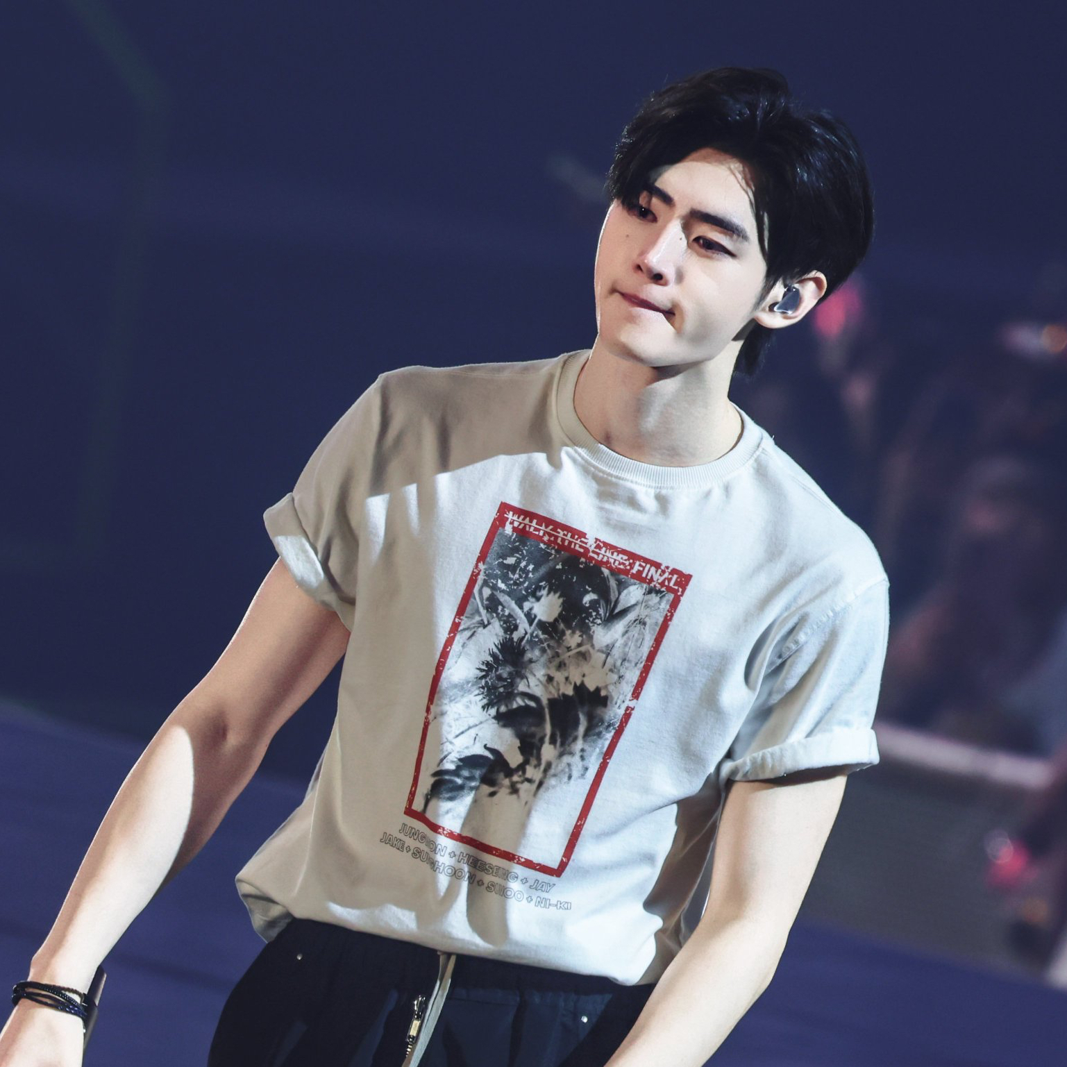 Foto terbaru Sunghoon (ENHYPEN)