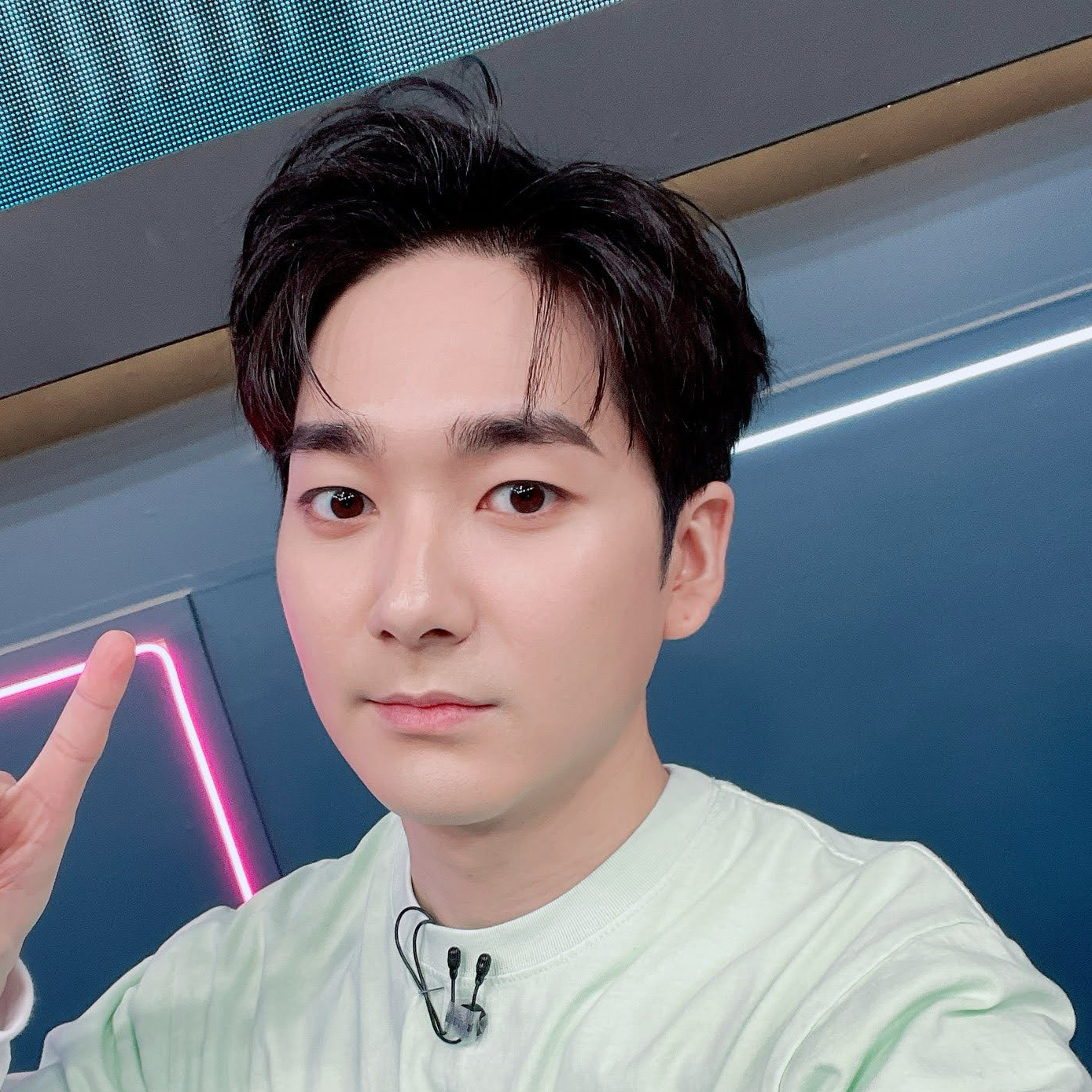 Recent activity shot of Aron