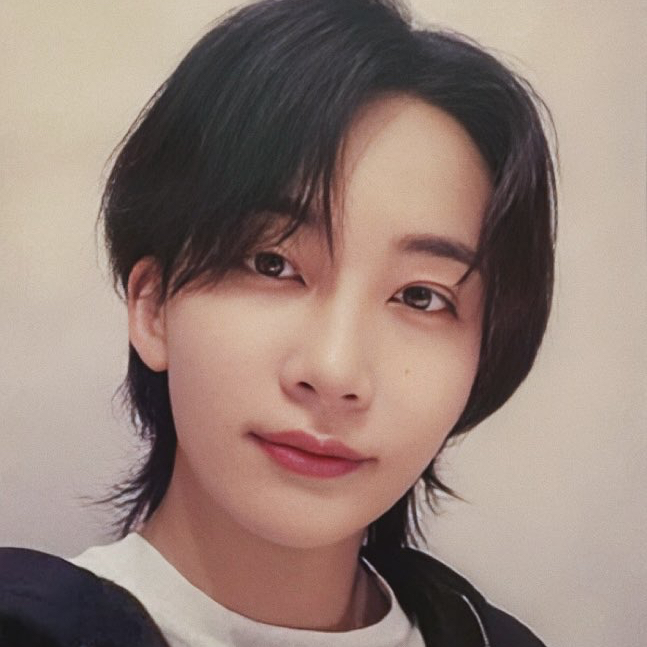 A moment captured by Jeonghan (SEVENTEEN)'s fan