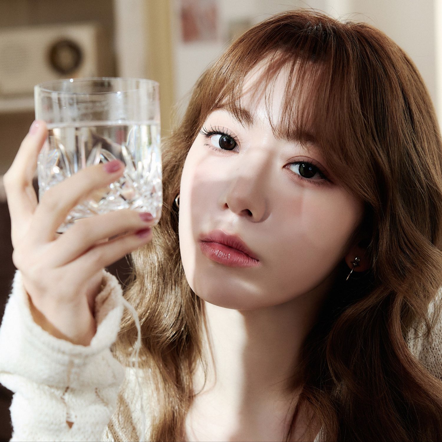 Latest photo of Sakura (LE SSERAFIM)