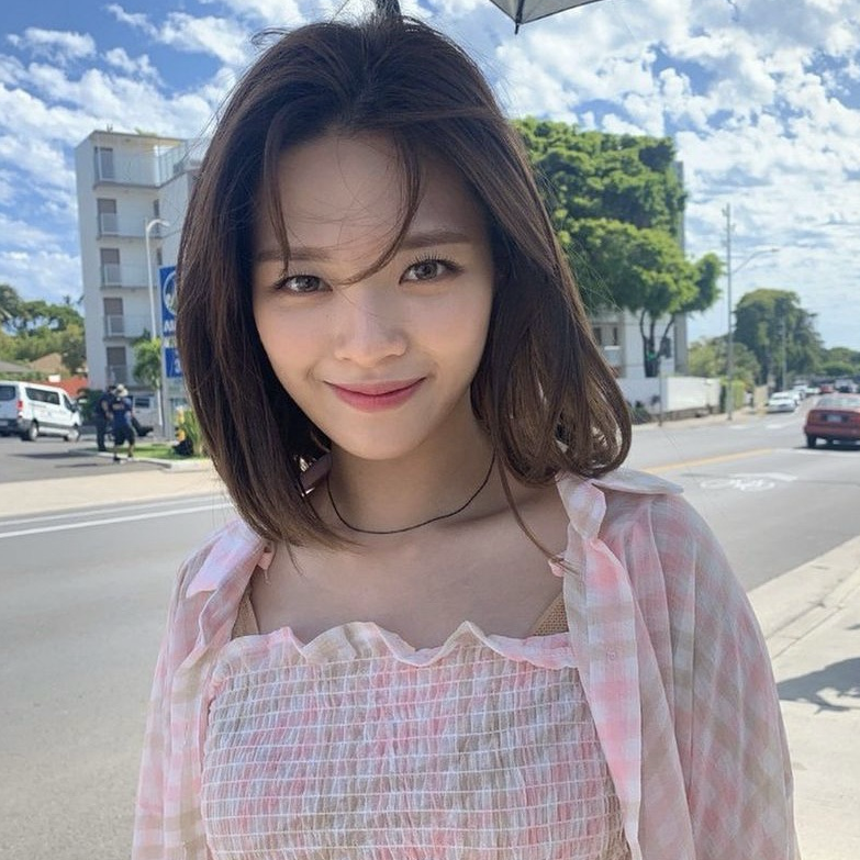 A moment captured by Jeongyeon (TWICE)'s fan