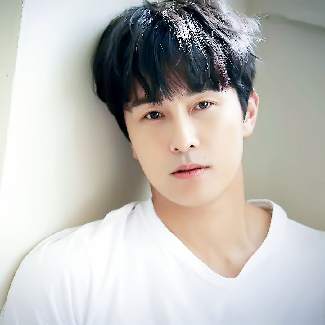 Recent activity shot of Kim Dongwan (SHINHWA)