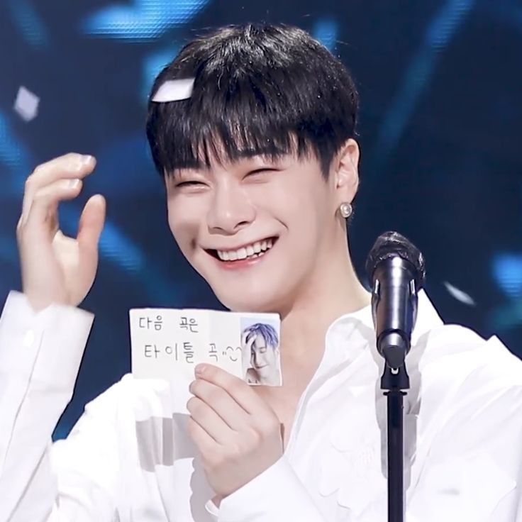 文彬 (ASTRO)粉絲拍下的瞬間