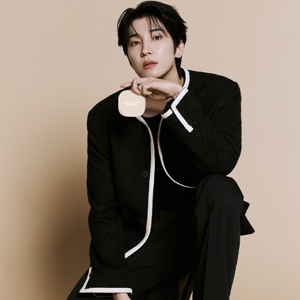 Recent activity shot of Wonwoo (SEVENTEEN)