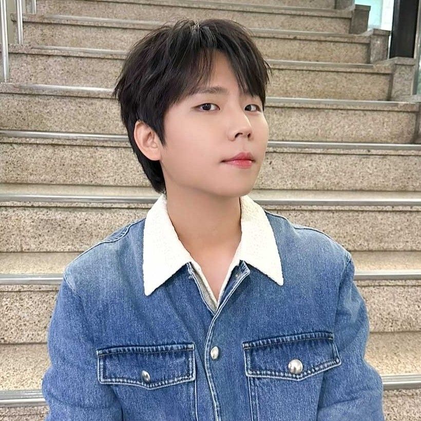 Recent activity shot of Jung Seunghwan