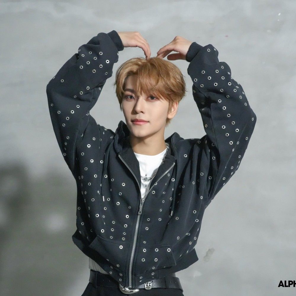 Recent activity shot of He Xinlong (ALPHA DRIVE ONE)