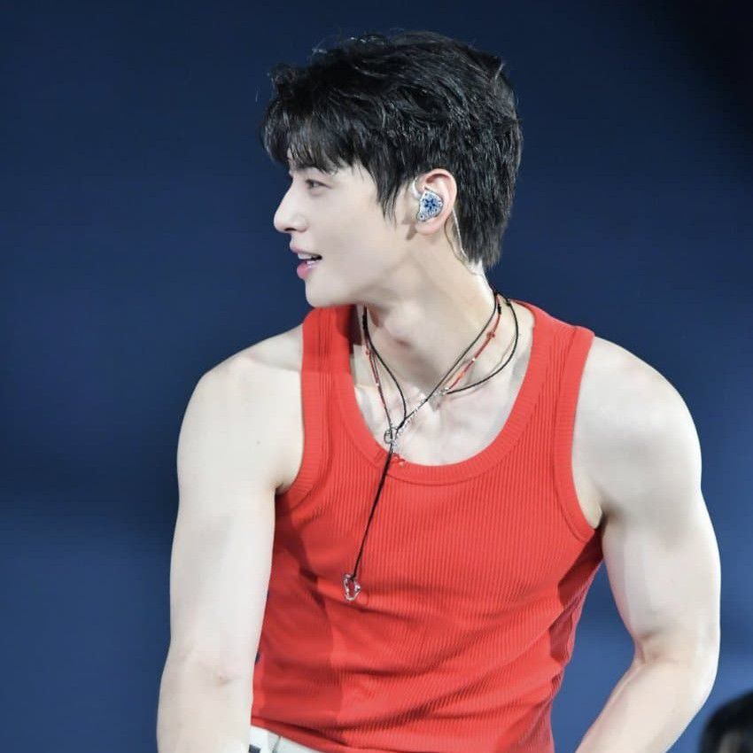 Momen yang diabadikan oleh penggemar Eunwoo (ASTRO)