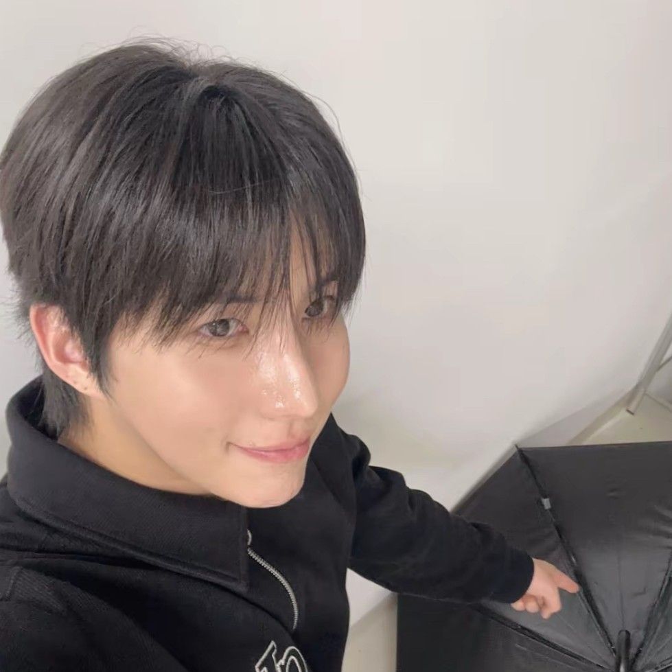 Latest photo of Wow (A.C.E)