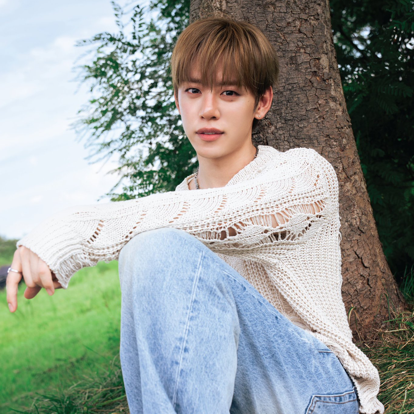 Behind-the-scenes cut of Daehyun (B.A.P)