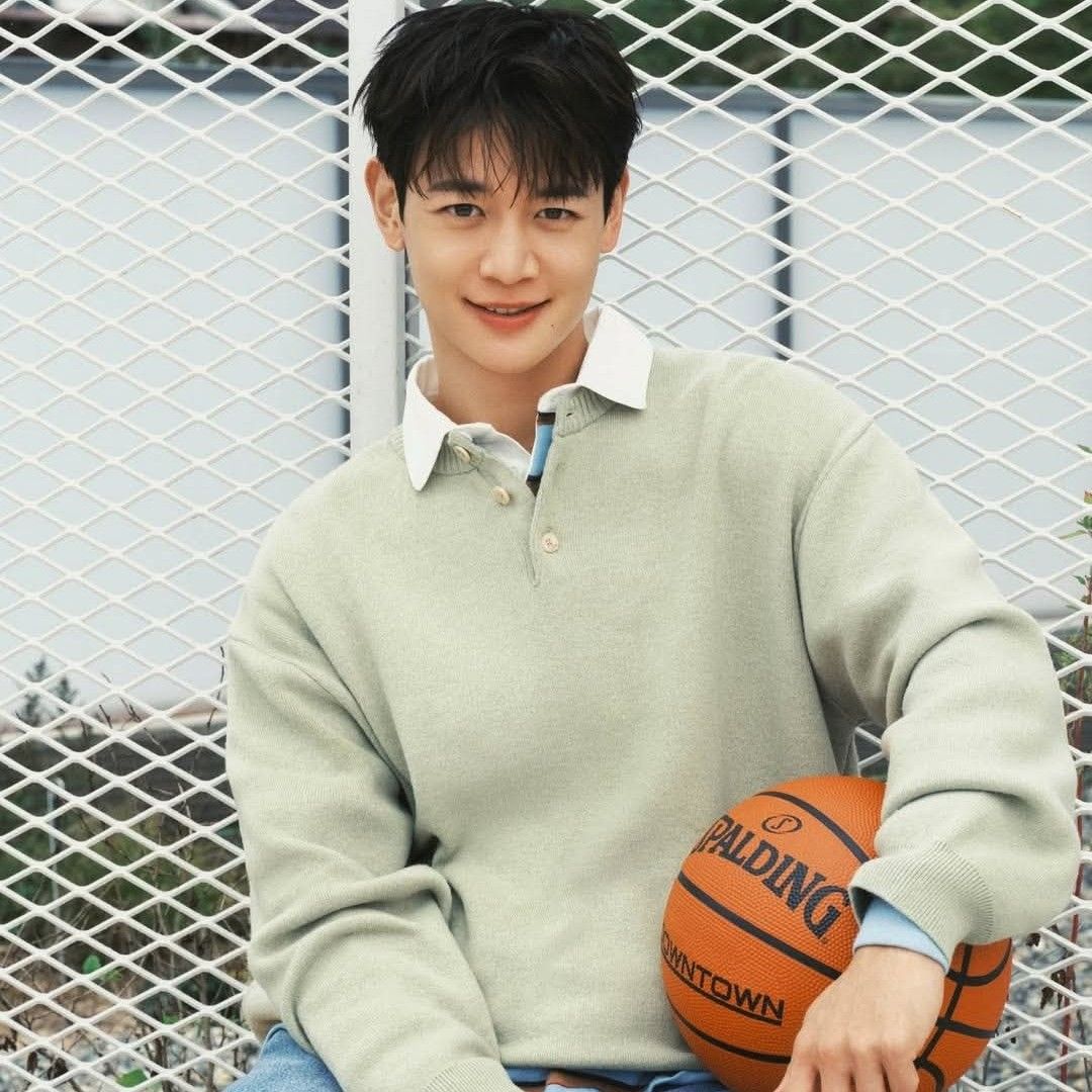 Recent activity shot of Minho (SHINee)
