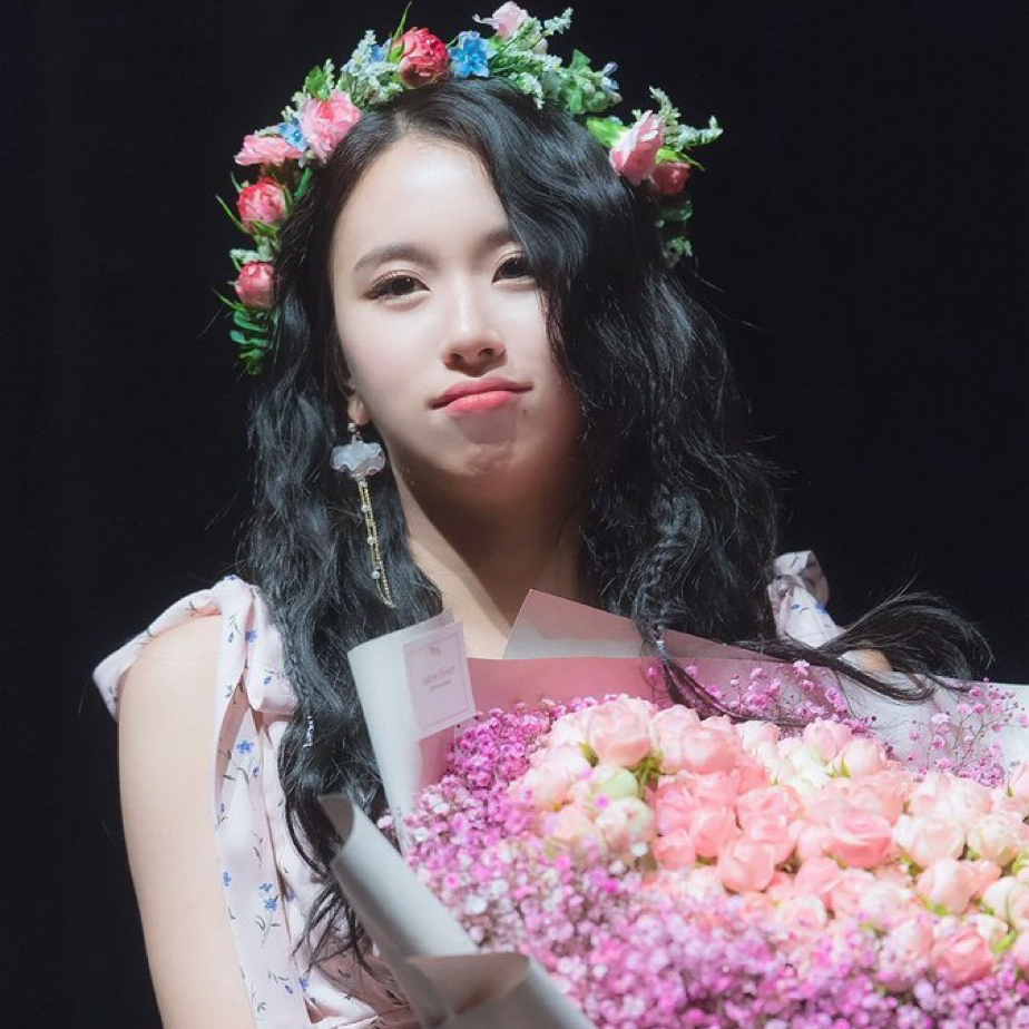 彩瑛 (TWICE)的幕後花絮