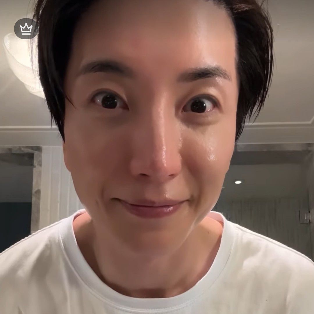 A moment captured by Leeteuk (Super Junior)'s fan