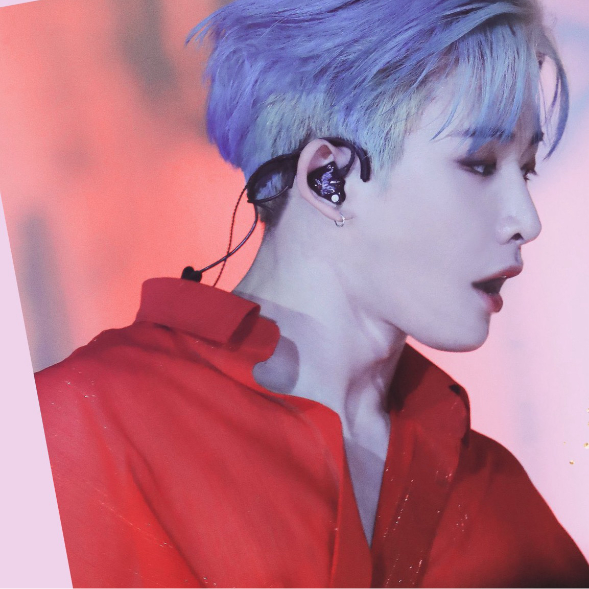 A moment captured by Wonho's fan