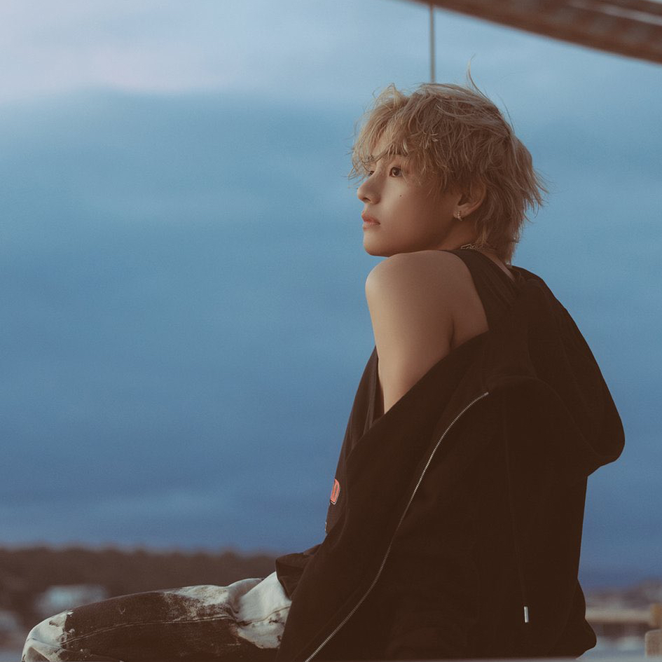 Recent activity shot of V (BTS)