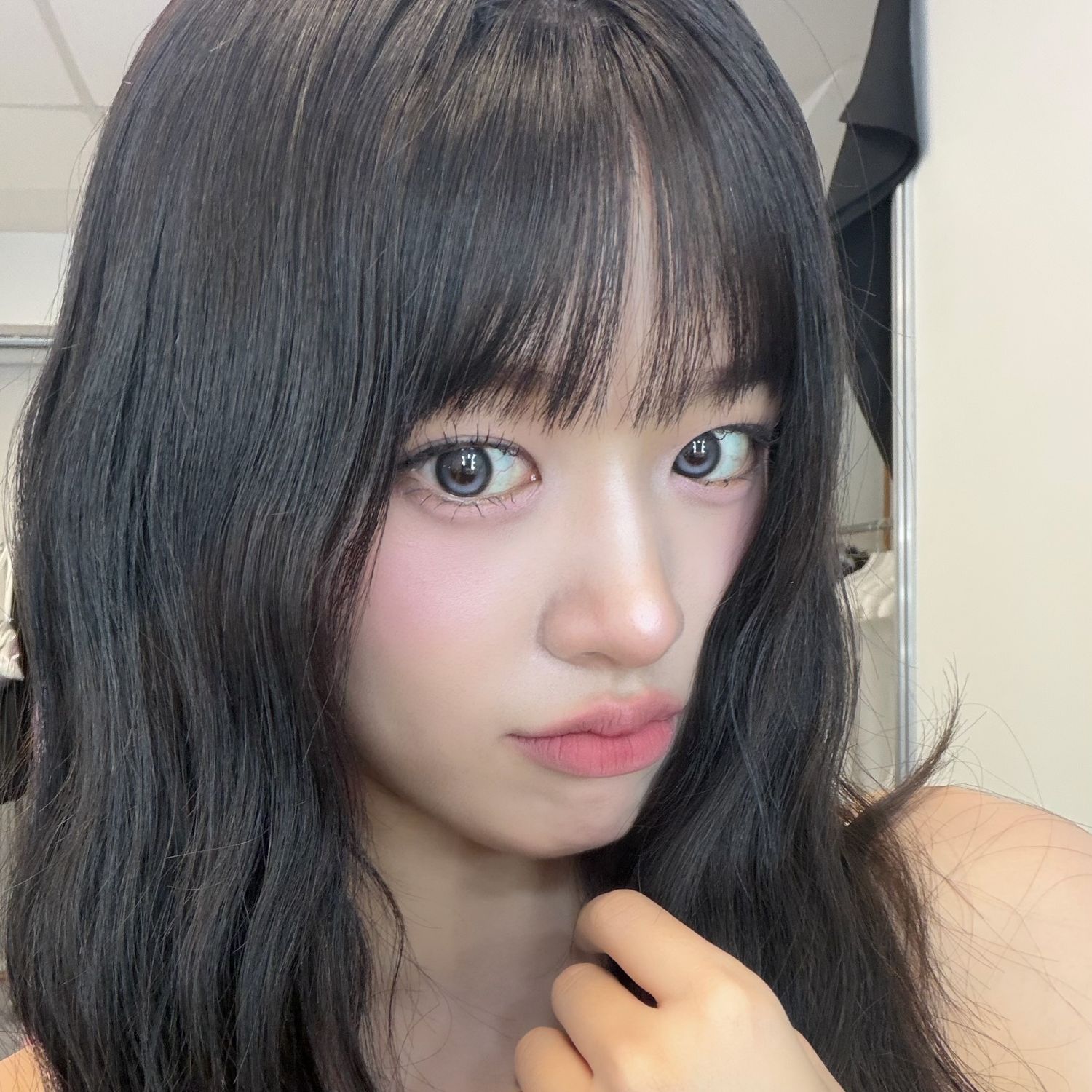Behind-the-scenes cut of An Yujin (IVE)